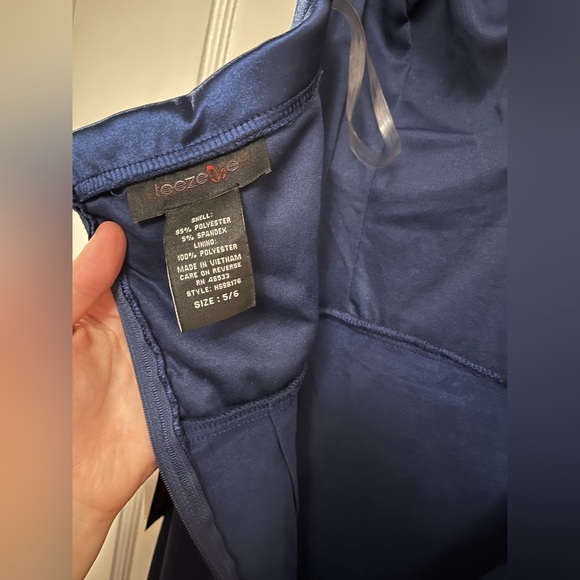 NWT! Strapless Navy Blue Gown - Picture 8 of 10